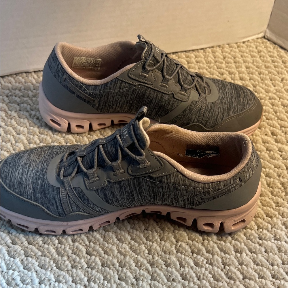 Skechers Gray and Pink Athletic Shoes - Picture 8 of 10